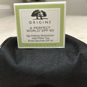 ***BRAND NEW -Origins A Perfect World SPF 40***